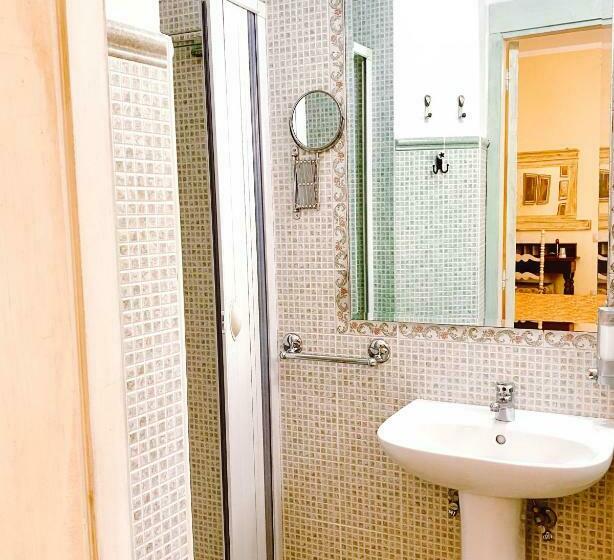 اتاق لوکس, Al Vecchio Pioppo