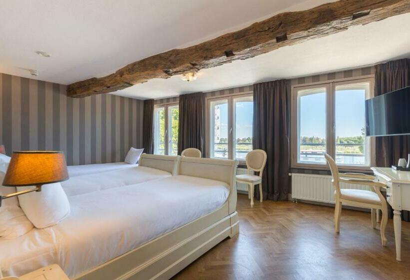Номер Стандарт Трехместный, Amrâth Hotel Bigarré