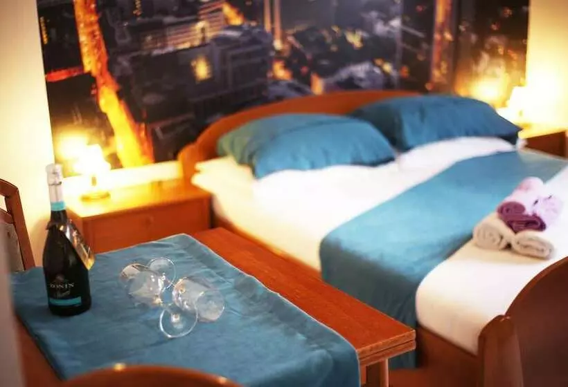 Habitació Estàndard, Bed&breakfast Palac
