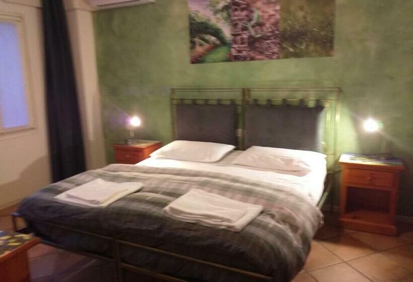 غرفة قياسية, Casa Del Noce