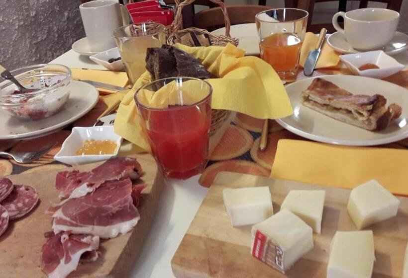 غرفة قياسية فردية, Casa Del Noce