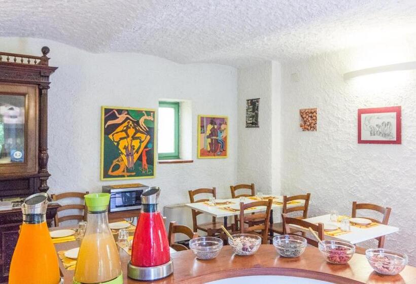 غرفة قياسية فردية, Casa Del Noce