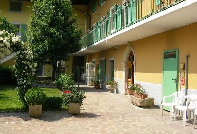 スタンダードトリプルルーム, Casa Del Noce