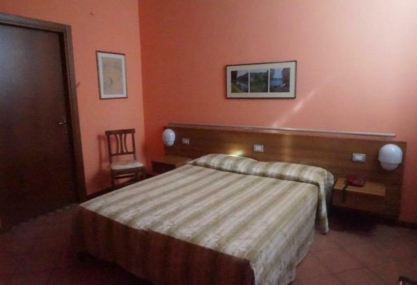Camera Standard, Residenza Cavour