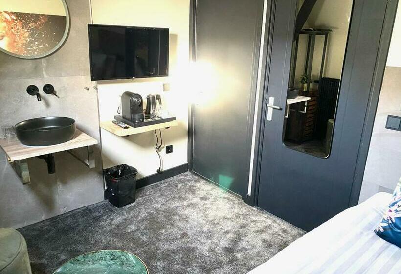 اتاق پریمیوم یک تخته, De Prince