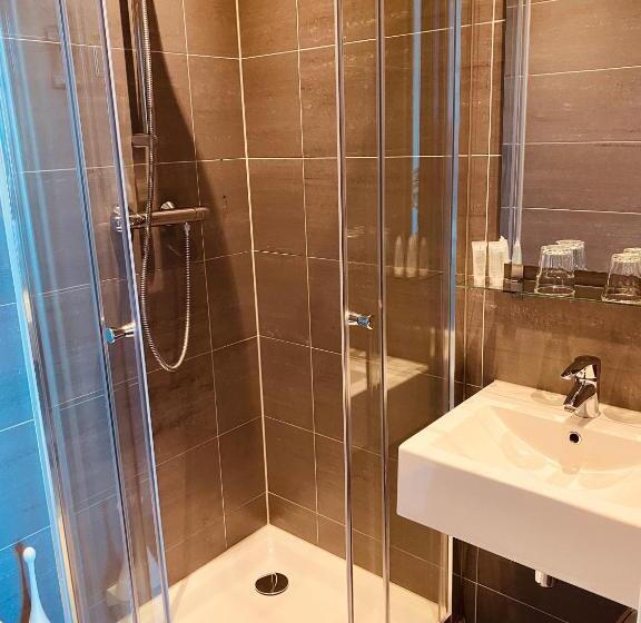 اتاق لوکس, De Prince