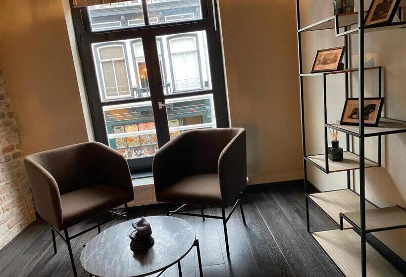 استودیوی لوکس, De Prince