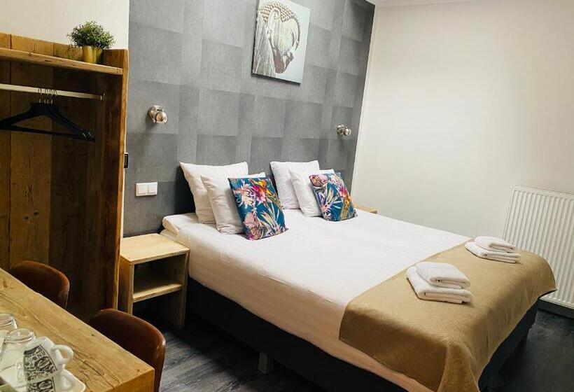 اتاق پرمیوم, De Prince