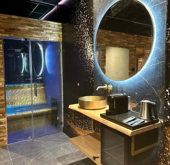 سوئیت رویال, De Prince