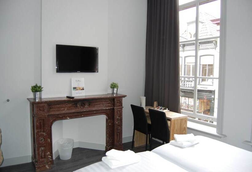 اتاق پرمیوم, De Prince