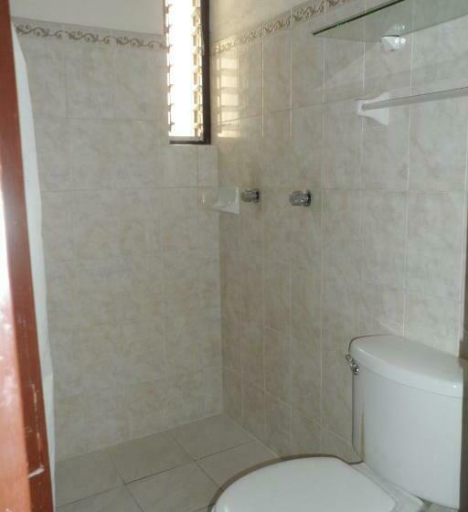 חדר סופריור יחיד, Fernando