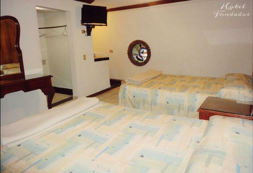 2ダブルベッドのスタンダードルーム, Fundador