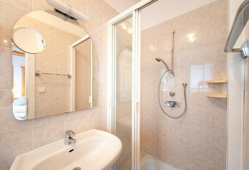 חדר קלאסי, Gartenheim Tramin