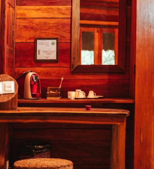 جناح سوبيريور, Hurricane Jeri