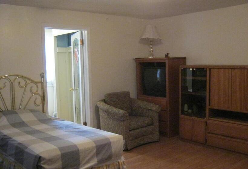 四人标准间, Kelowna Okanagan Lake Hostel