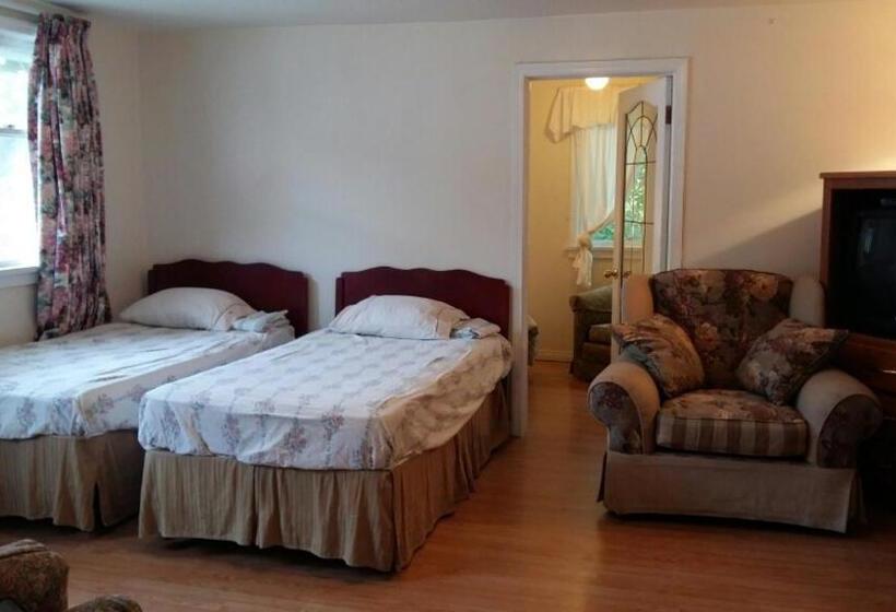 四人标准间, Kelowna Okanagan Lake Hostel