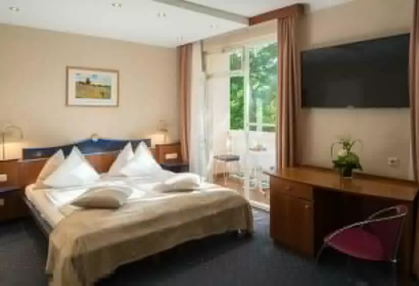 レイクビュースタンダードルーム, Promenaden Strandhotel Marolt Haupthaus