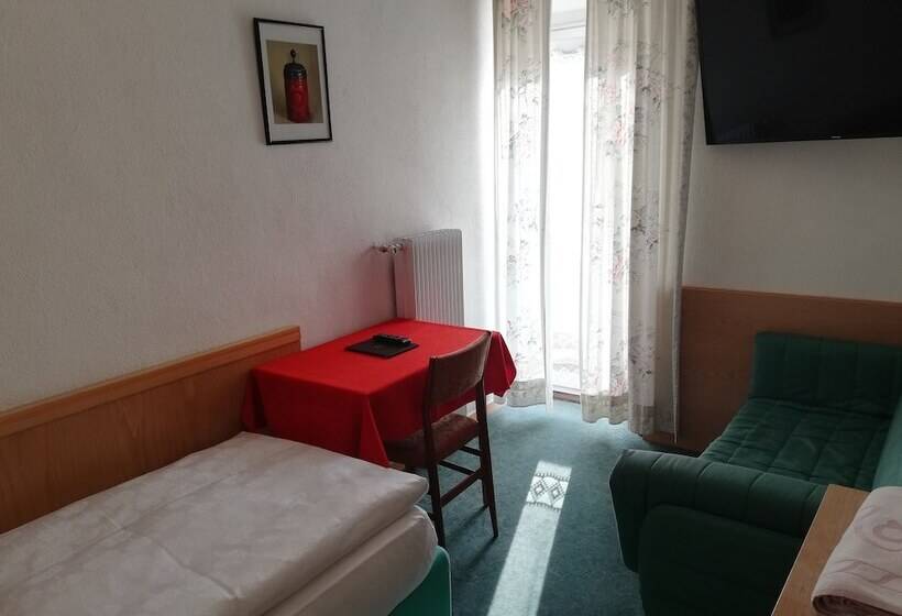 标准单人间, Rodes