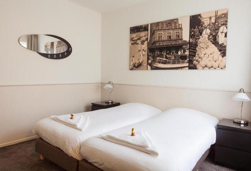 اتاق استاندارد, Stad En Land