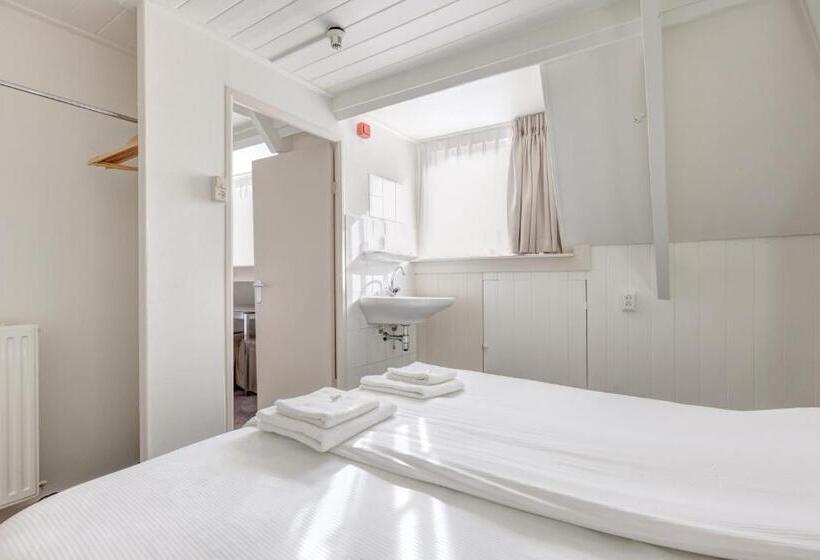 اتاق استاندارد چهار تخته, Stad En Land