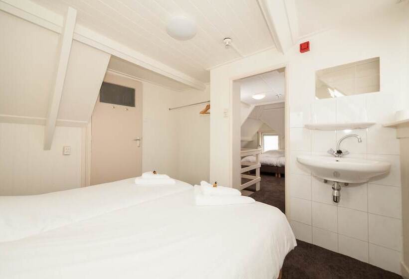 اتاق استاندارد, Stad En Land