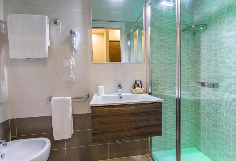 Chambre Standard Individuelle avec Balcon, Touring