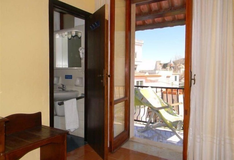 标准单人间, Villa Mafalda