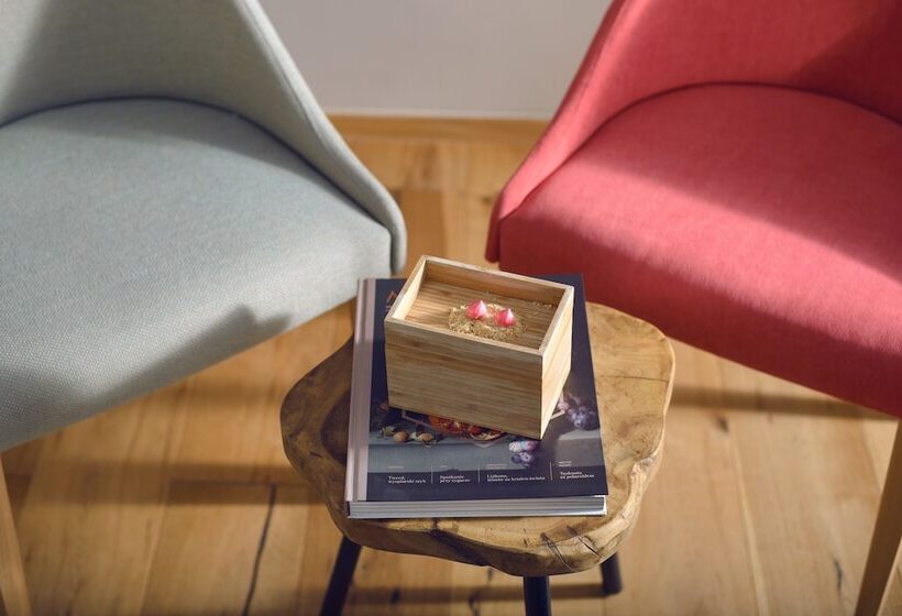 Номер Deluxe Одноместный, Relais & Châteaux Hotel Quadrille   Adults Only
