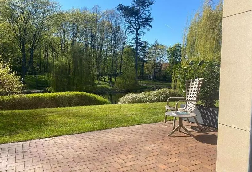 Bisneshuone, Relais & Châteaux Hotel Quadrille Adults Only