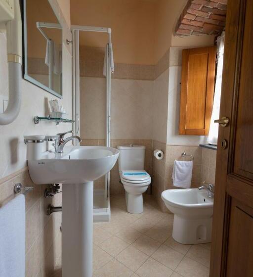 اتاق لوکس با تخت بزرگ, Albergo La Luna