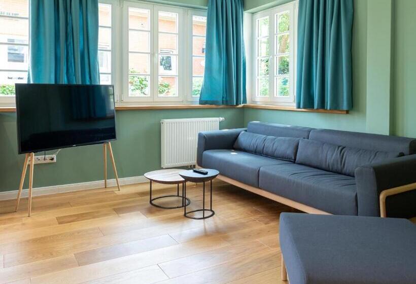 Апартаменты 2 Спальни, Künstlerherberge