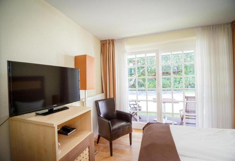 Семейный Номер, Künstlerherberge