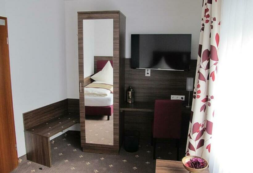 اتاق استاندارد یک نفره, Rothkamp