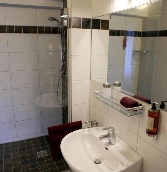 اتاق استاندارد یک نفره, Rothkamp