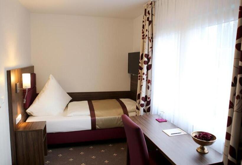 اتاق استاندارد یک نفره, Rothkamp