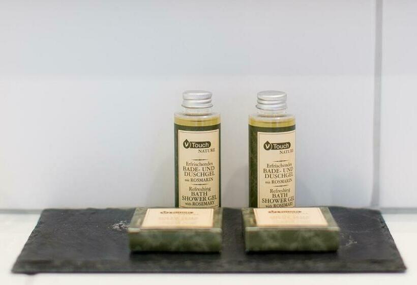 이코노미 룸, Schewe