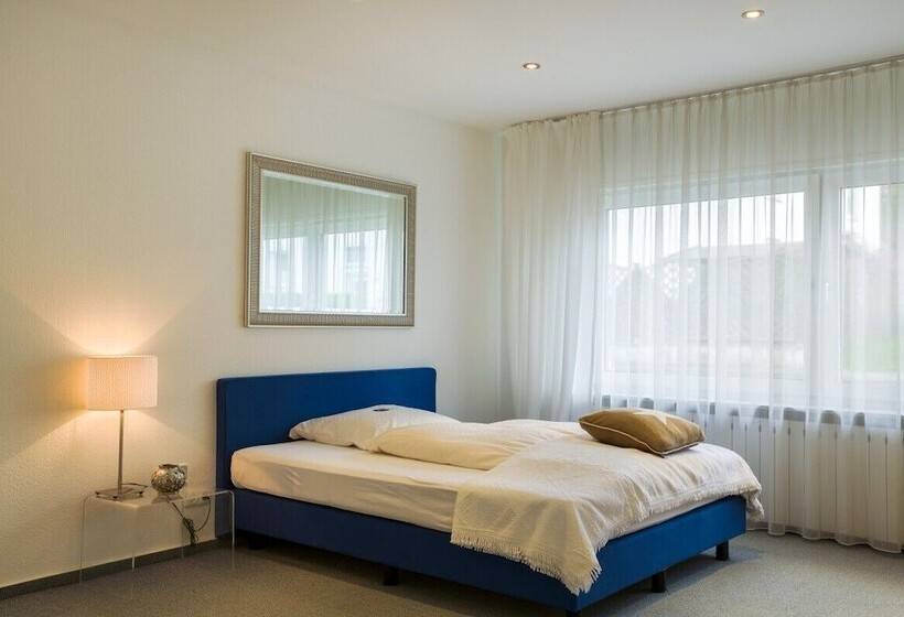 스탠다드 싱글 룸, Schewe