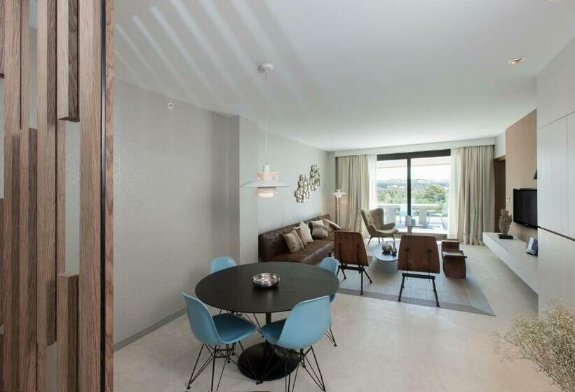 جناح, The Oasis By Don Carlos Resort