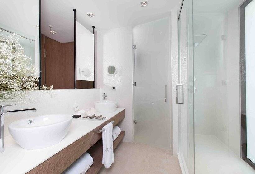 شقة غرفة واحدة, The Oasis By Don Carlos Resort