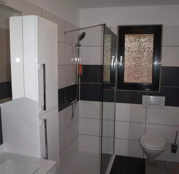 ３ベッドルームスタンダードバンガロー, Waldhotel Lemberg