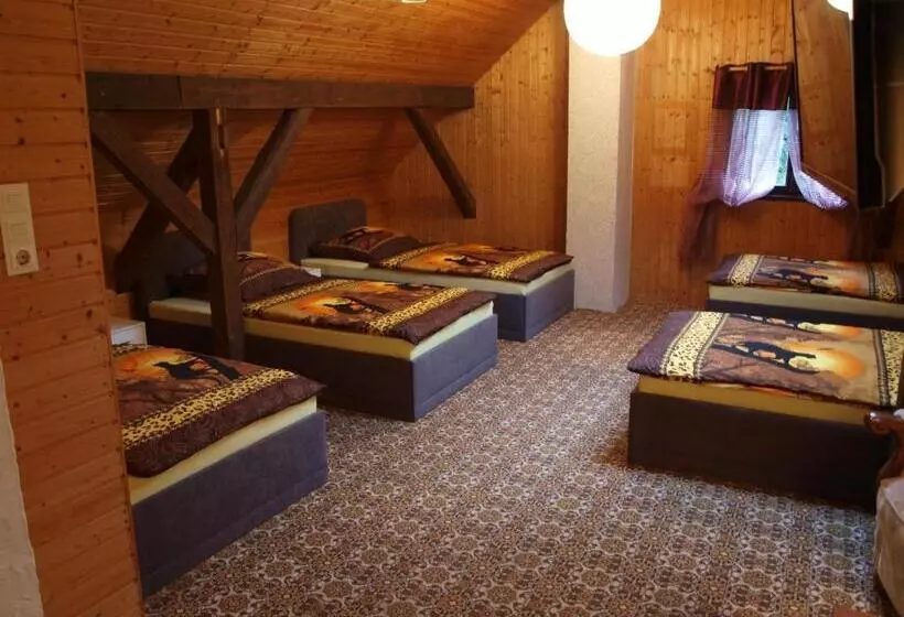 １ベッドルームペントハウスアパート, Waldhotel Lemberg