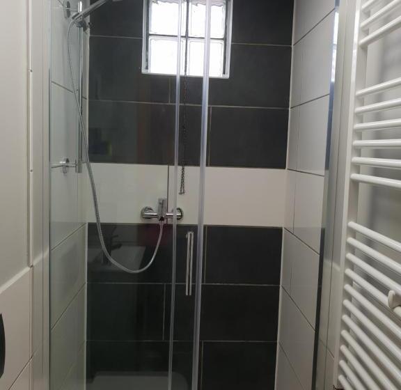 침실 3개 아파트, Waldhotel Lemberg