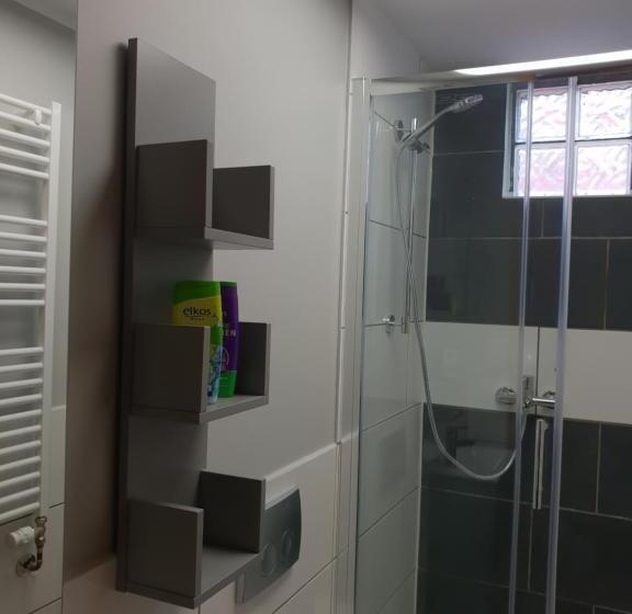 침실 3개 아파트, Waldhotel Lemberg