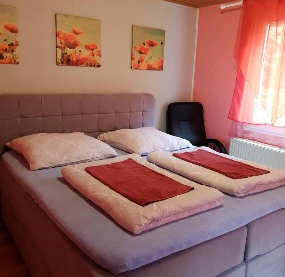 침실 3개 아파트, Waldhotel Lemberg