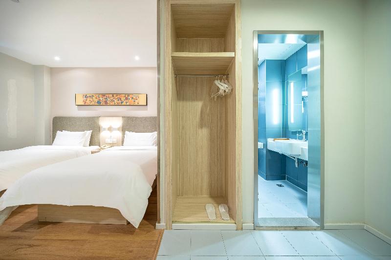 Standart Oda, Hanting  Shanghai Zhoupu Wanda Metro Station