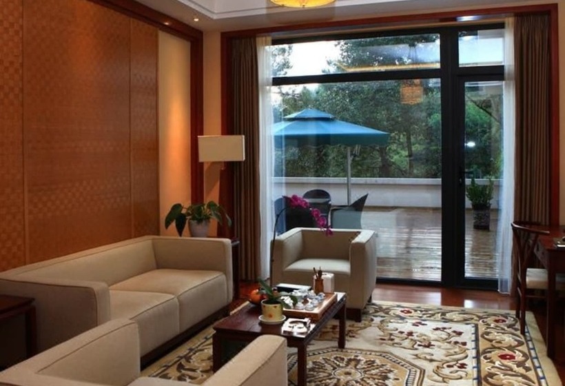 Люкс, New Century Resort & Spa Puer