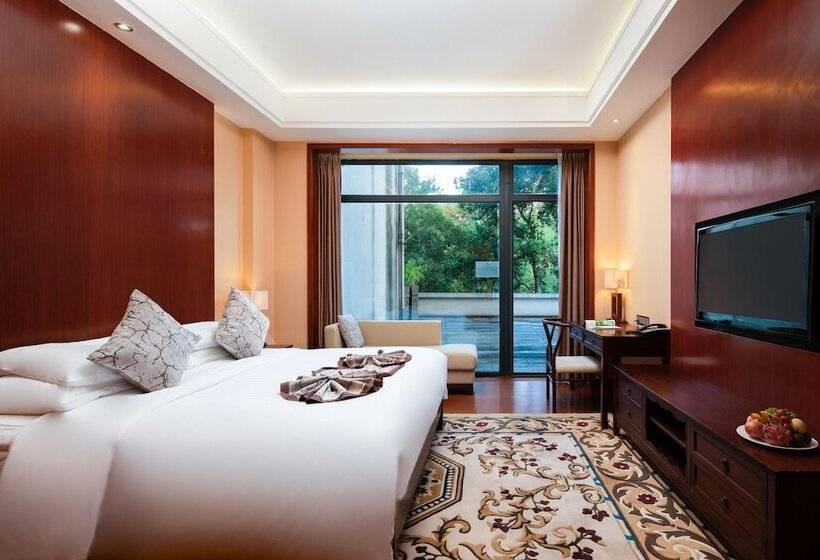 스위트, New Century Resort & Spa Puer