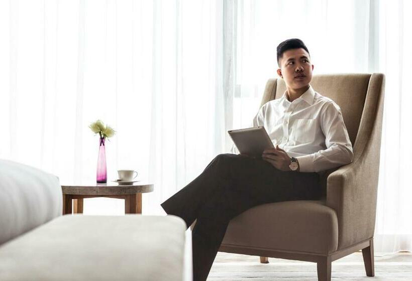 Büyük Çift Kişilik Yataklı Delüks Oda, Pullman Zhuhai