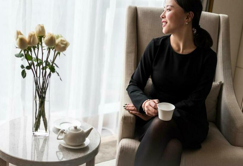 Büyük Çift Kişilik Yataklı Delüks Oda, Pullman Zhuhai