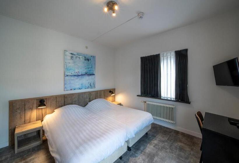 חדר דלוקס, Restaurant St. Lambert